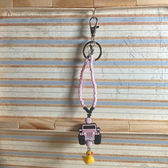 Silicone 4x4 Jeep Duck Rearview Mirror Charm-Keychain-Bag Charm-Beaded Bracelet - Picture 5 of 7